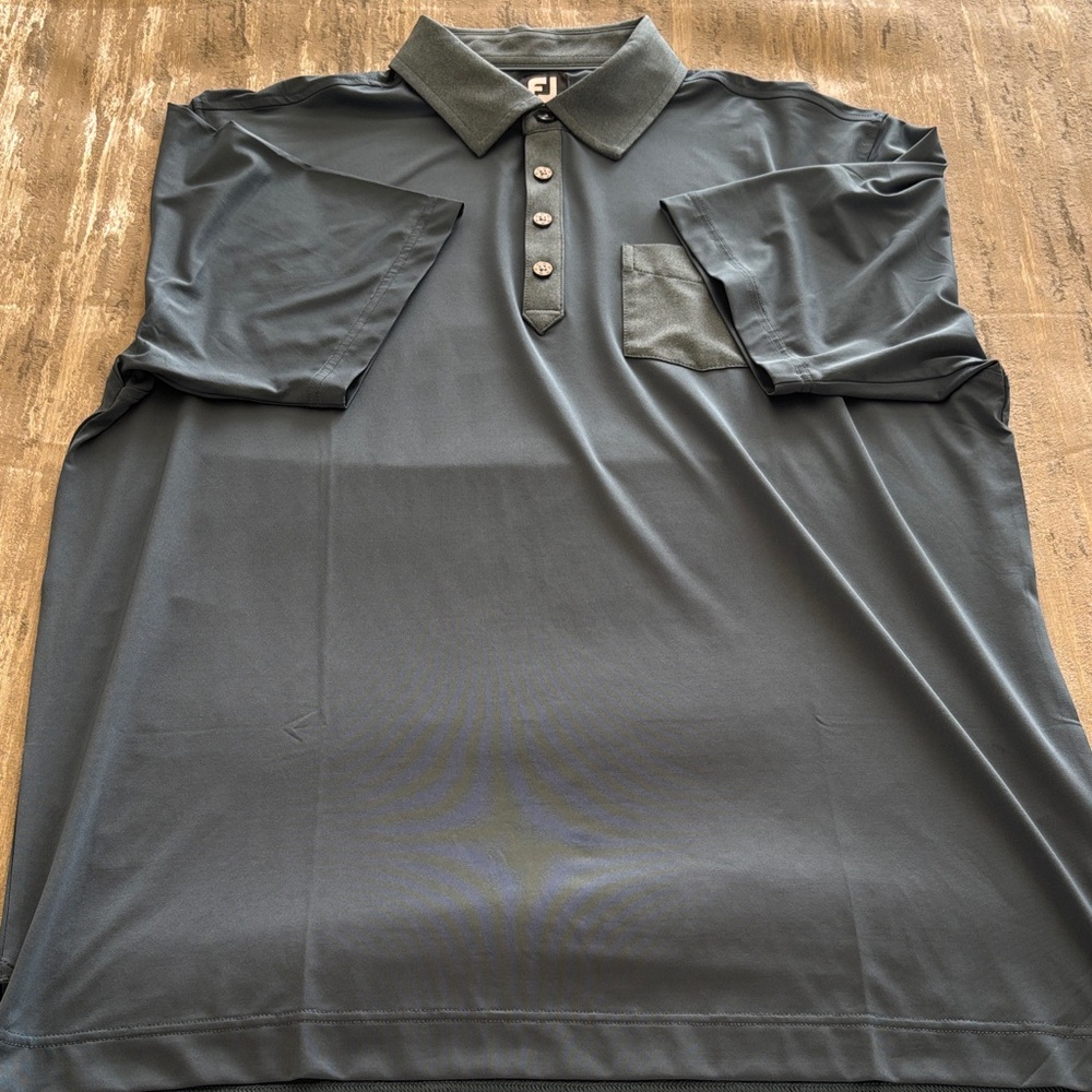 NWOT - FootJoy Golf Polo L